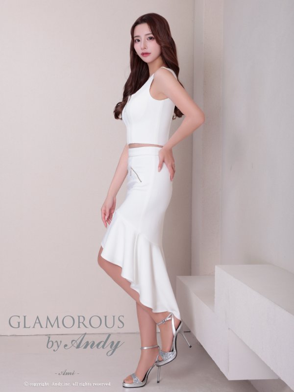 ホワイト モデル:あみ 身長:163cm 着用サイズ:Sサイズ