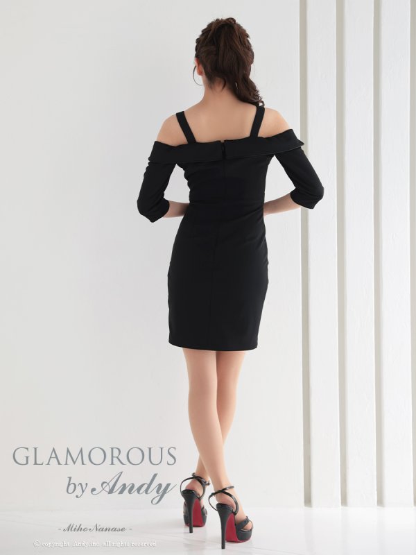 ブラック モデル:七瀬みほ 身長:162cm 着用サイズ:Sサイズ