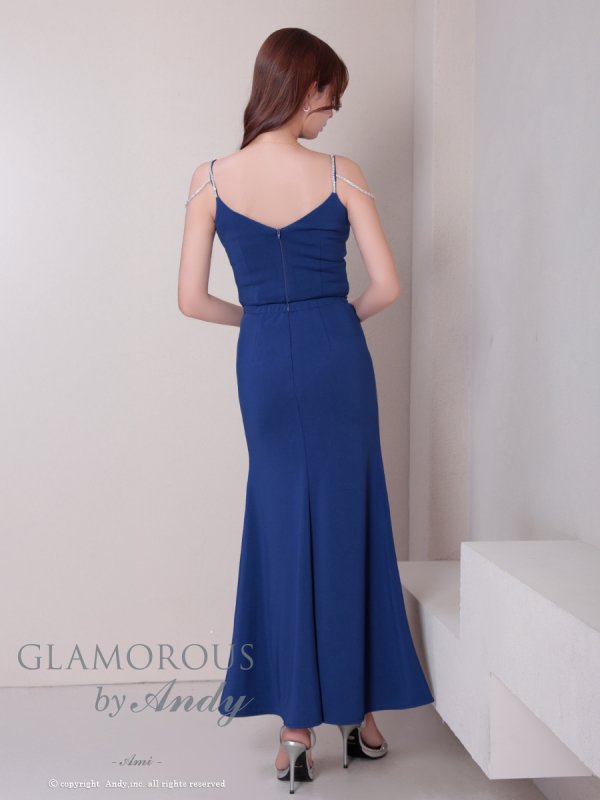 ロイヤルブルー モデル:あみ 着用サイズ:Sサイズ