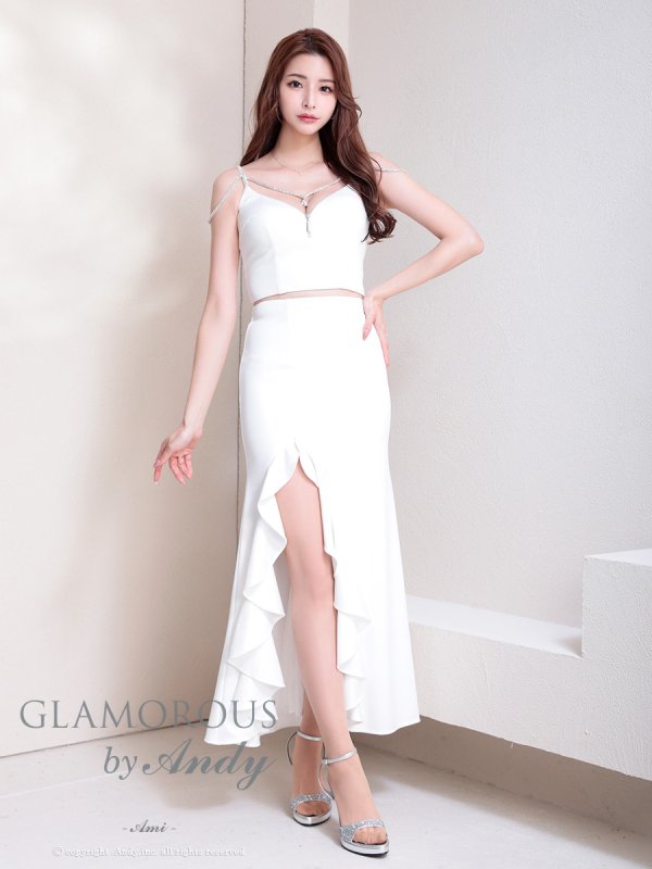 ホワイト モデル:あみ 身長:163cm 着用サイズ:Sサイズ