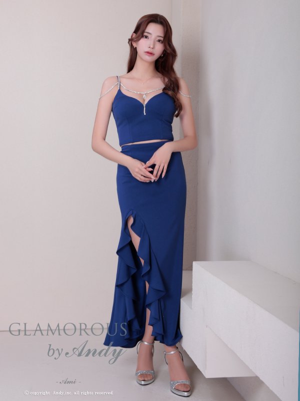 ロイヤルブルー モデル:あみ 着用サイズ:Sサイズ