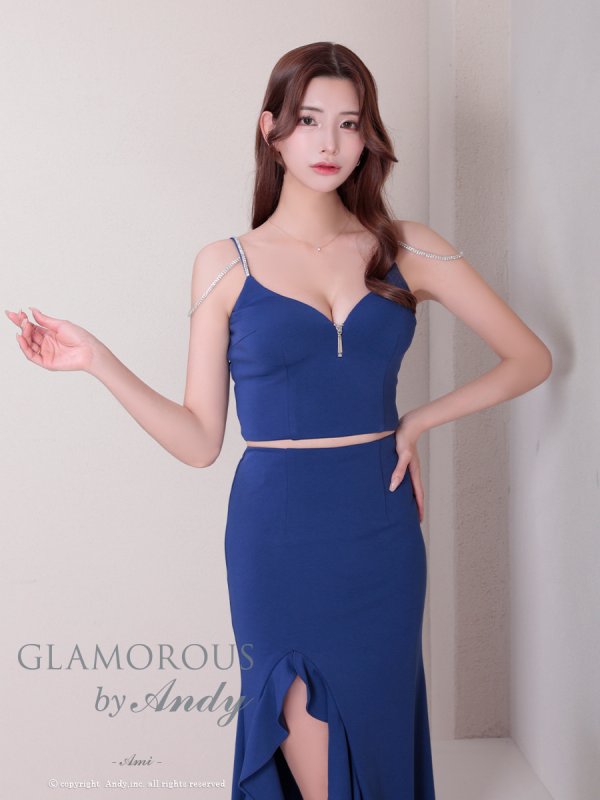 ロイヤルブルー モデル:あみ 着用サイズ:Sサイズ