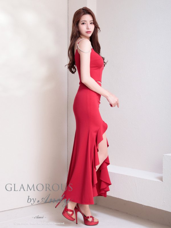 レッド モデル:あみ 身長:163cm 着用サイズ:Sサイズ