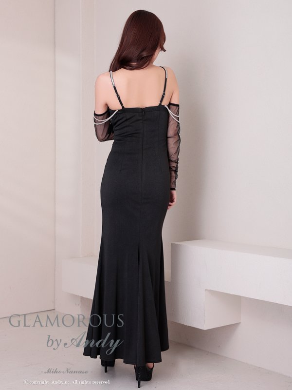 ブラック モデル:七瀬みほ 身長:162cm 着用サイズ:Sサイズ