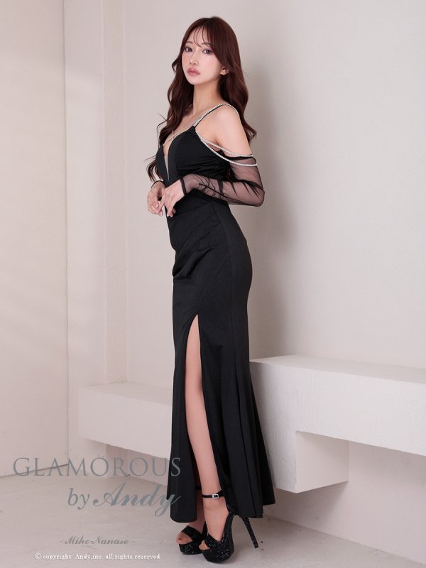 ブラック モデル:七瀬みほ 身長:162cm 着用サイズ:Sサイズ