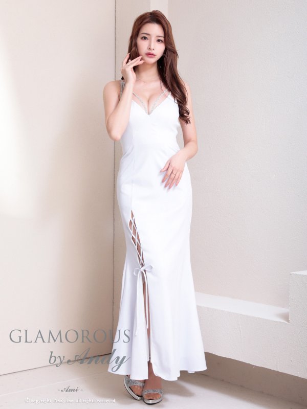 ホワイト モデル:あみ 身長:163cm 着用サイズ:Sサイズ