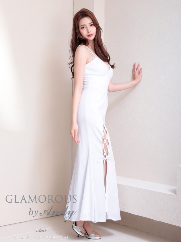 ホワイト モデル:あみ 身長:163cm 着用サイズ:Sサイズ