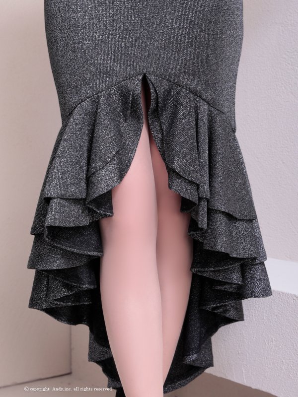 ブラック　モデル：あみ　着用サイズ：Sサイズ