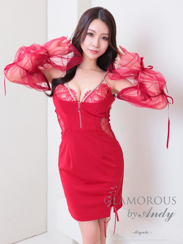 レッド モデル：みゆき　サイズ：Sサイズ