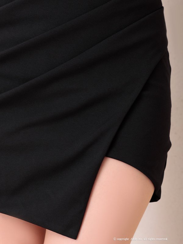 ブラック モデル：ゆめ　身長：160cm　着用サイズ：Sサイズ