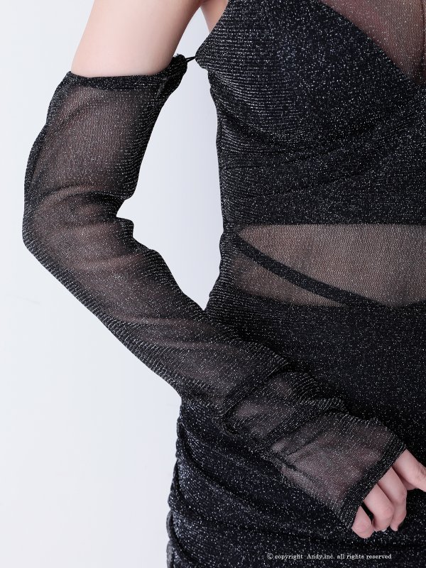 ブラック モデル：七瀬みほ　身長：162cm　着用サイズ：Sサイズ