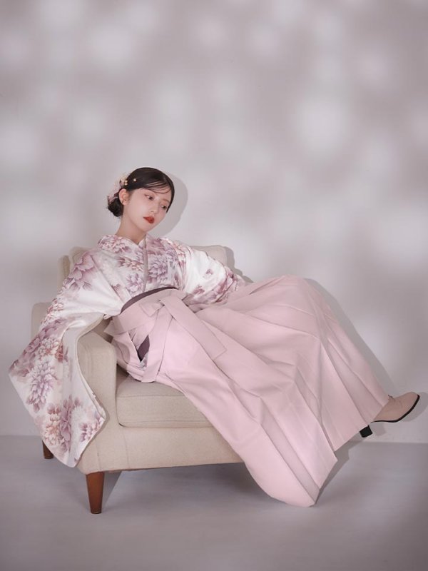 画像3: 【予約商品 / 1月中旬発送予定】ピンク牡丹×菊 ペールピンク二尺袖着物【卒業袴３点セット 二尺袖着物/帯/袴】 (3)