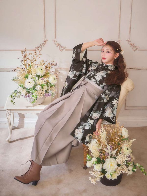 モデル:明日花キララ 身長:162cm　着用サイズ:Mサイ