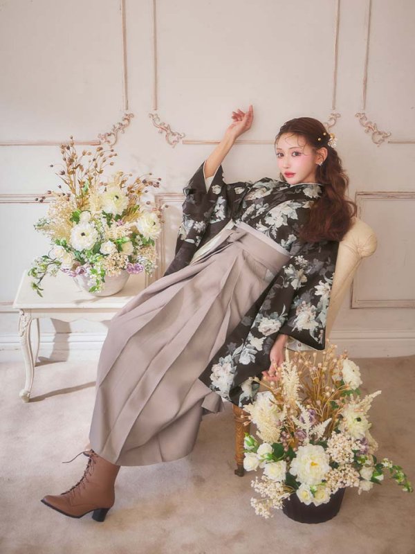 モデル:明日花キララ 身長:162cm　着用サイズ:Mサイ