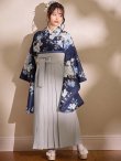 画像3: 【予約商品/1月中旬発送予定】青フラワーブーケ ブルー二尺袖着物【卒業袴３点セット 二尺袖着物/帯/袴】 (3)