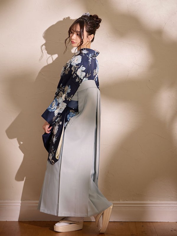 画像9: 【予約商品/1月中旬発送予定】青フラワーブーケ ブルー二尺袖着物【卒業袴３点セット 二尺袖着物/帯/袴】 (9)