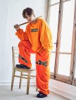 画像5: 【即日発送！】【ハロウィン】 オレンジ囚人トレーナーセット 【コスプレ2点セット】【XXLサイズ/1カラー】(YMT06-SV)[YMT] (5)