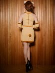 ベージュ　モデル：明日花キララ　身長162cm　着用サイズ：Sサイズ