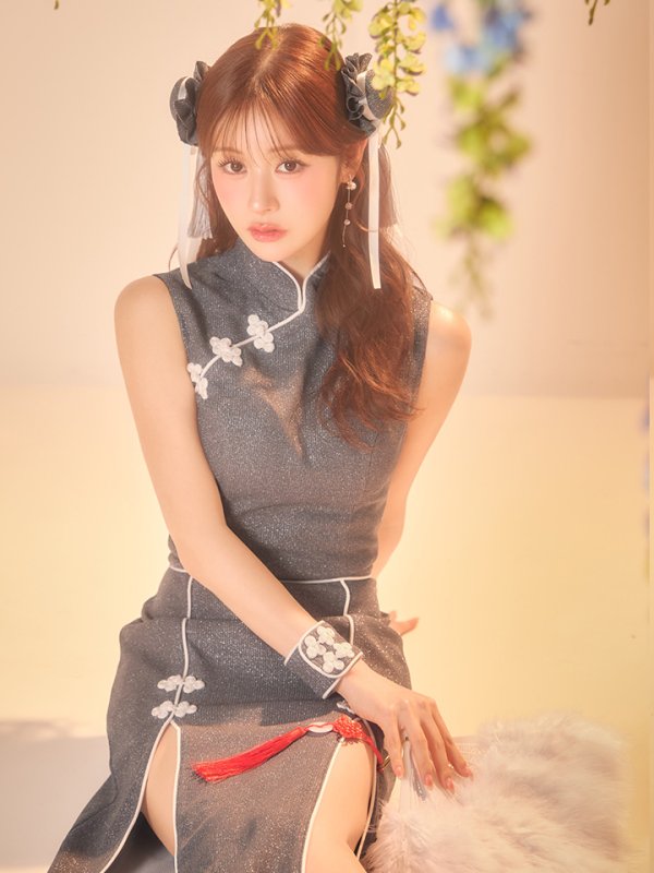 モデル：加藤美南　身長：152cm