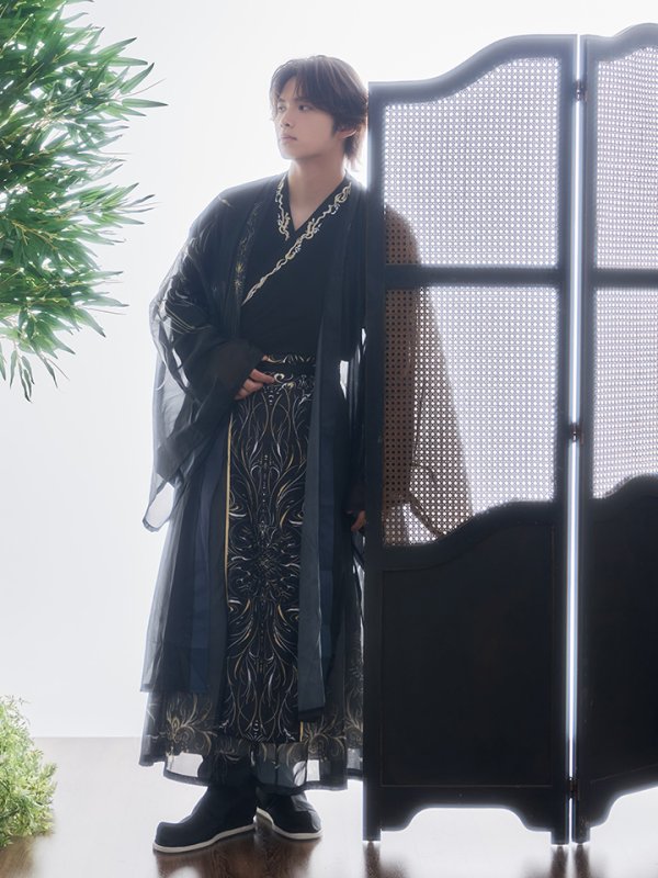 モデル：今井暖大　身長：173cm　着用サイズ：Lサイズ