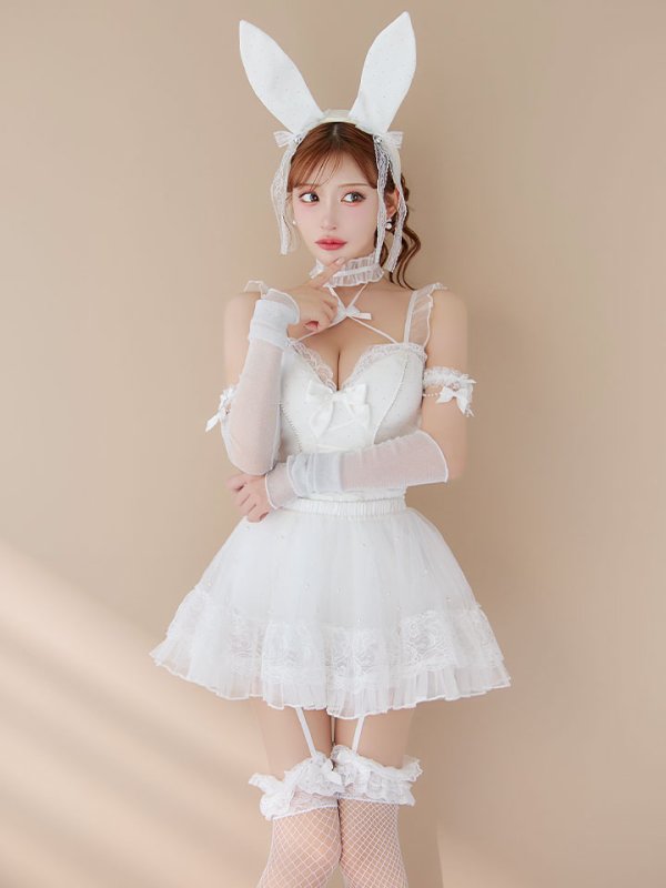 モデル:明日花キララ  身長:162cm  着用サイズ: Sサイズ