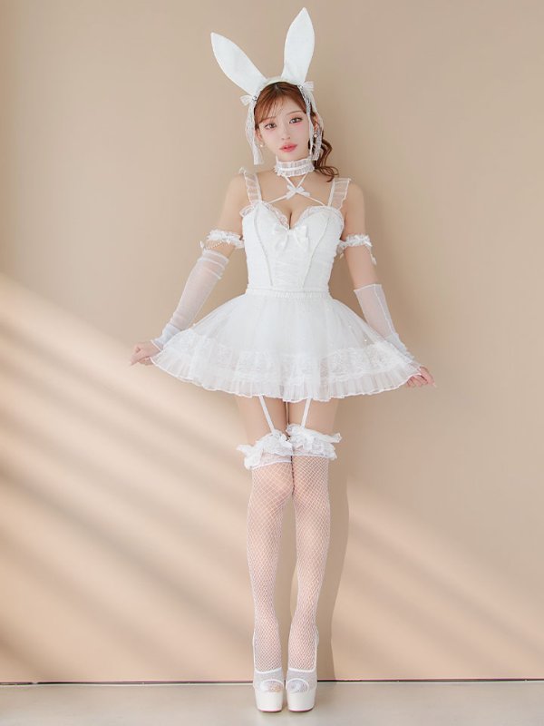 モデル:明日花キララ  身長:162cm  着用サイズ: Sサイズ