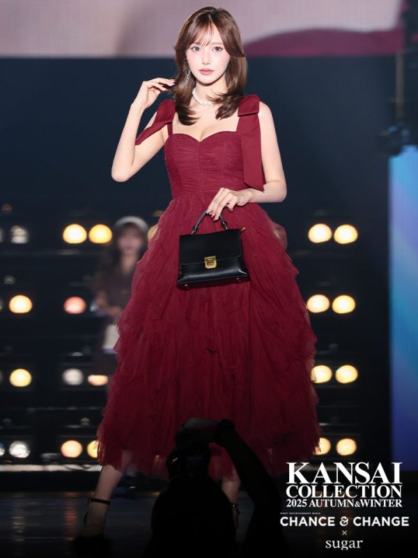 画像1: 【きほ/関西コレクション着用】Lサイズあり【ROBE de FLEURS/ローブドフルール】ボリュームチュール/ ショルダーリボン/ フレア/ ミディアムドレス/ キャバドレス[OF08]【一部予約商品/2月下旬発送予定】 (1)