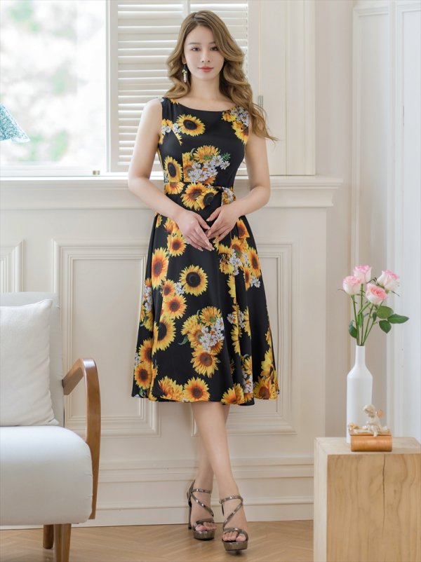 ブラック×イエロー モデル:Aoli 身長:162cm 着用サイズ:Sサイズ(7号)