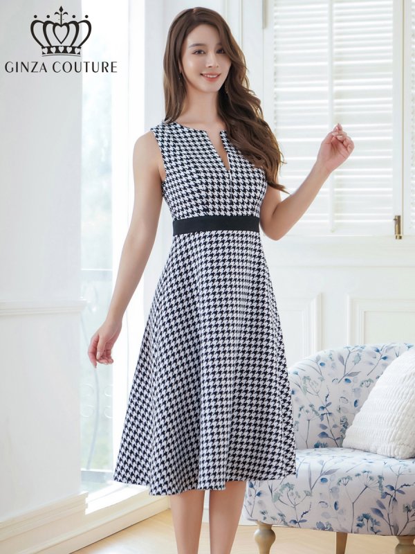 ホワイトxブラック モデル:Aoli 身長:162cm:7号(Sサイズ)サイズ