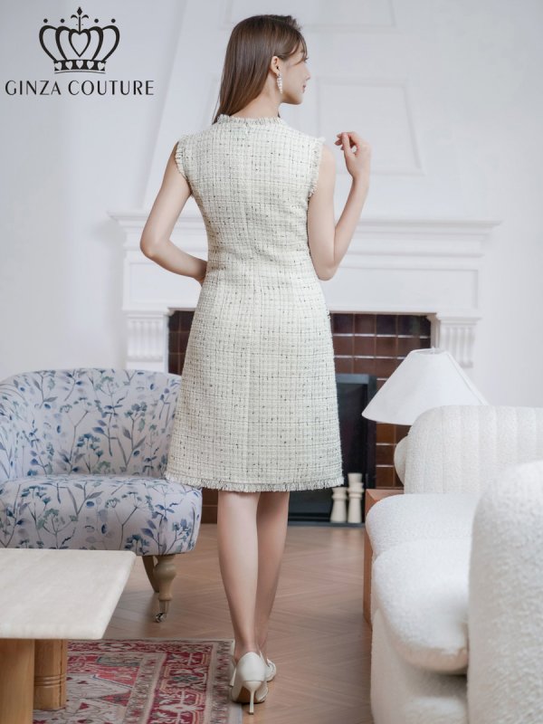 ホワイト モデル：Qiqi　身長：160cm　着用サイズ：7号(Sサイズ)