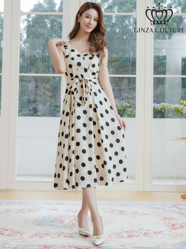 ベージュ　モデル：Aoli　身長：162cm　着用サイズ：7号(Sサイズ)