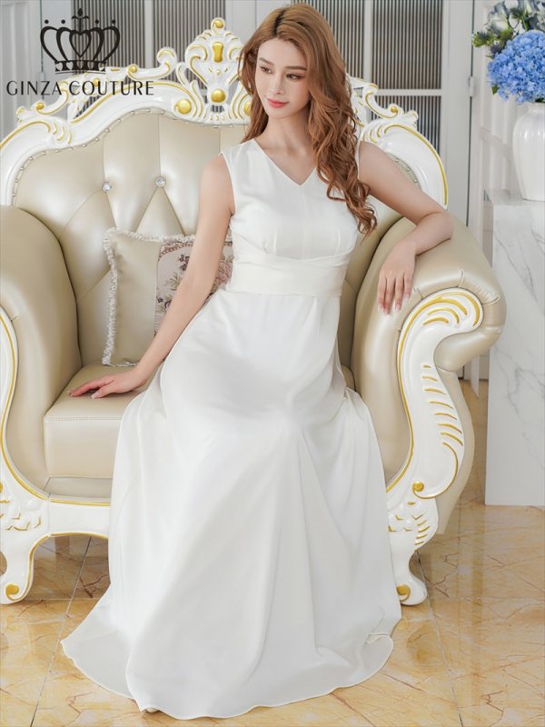 ホワイト モデル：Aoli　身長：162cm 着用サイズ：7号(Sサイズ)