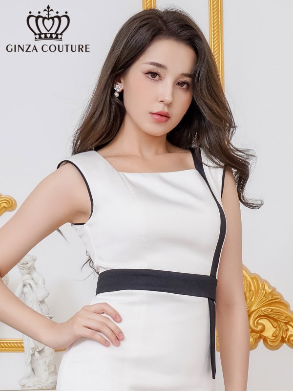 ホワイトxブラック モデル:Didi 身長:166cm 着用サイズ:7号(Sサイズ)