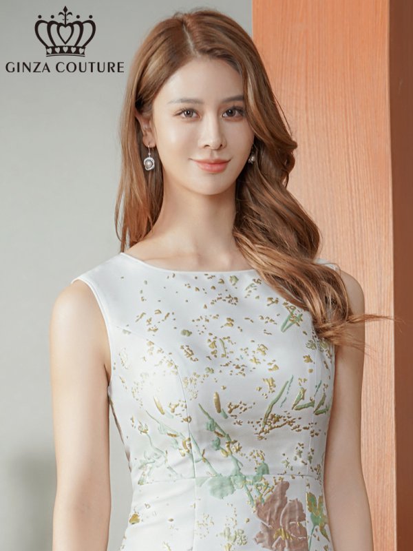 ホワイト×グリーン　モデル：Aoli　身長：162cm 着用サイズ：7号(Sサイズ)