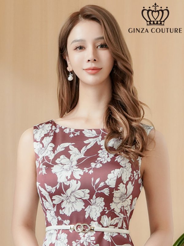 ブラウンxホワイト　モデル：Aoli　身長：162cm　着用サイズ：7号(Sサイズ)