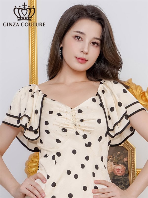 ホワイト　モデル：Didi　身長：166cm　着用サイズ：7号(Sサイズ)