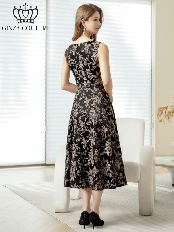 ブラック モデル：Aoli　身長：162cm 着用サイズ：7号(Sサイズ)