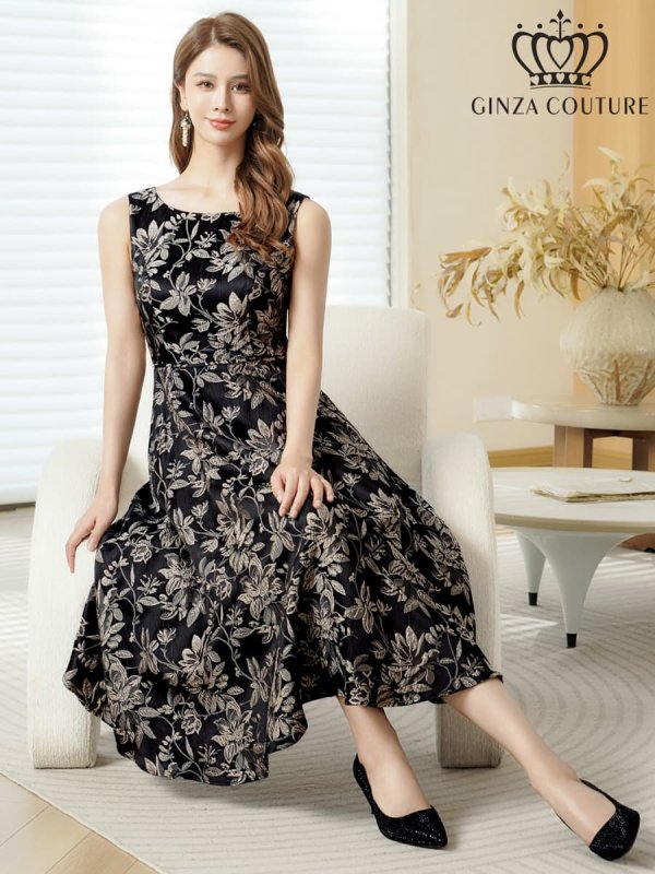 ブラック モデル：Aoli　身長：162cm 着用サイズ：7号(Sサイズ)