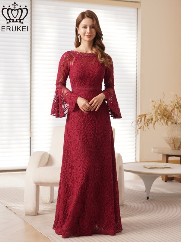 ワインレッド　モデル：Aoli　身長：162cm　着用サイズ：7号(Sサイズ)