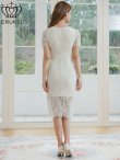 ホワイト モデル：Aoli　身長：162cm　着用サイズ：7号(Sサイズ)