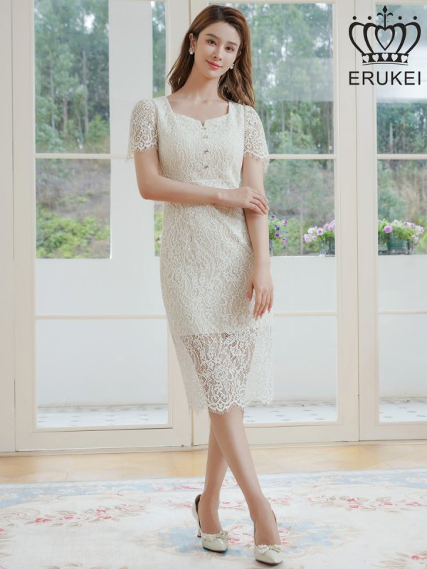 ホワイト モデル：Aoli　身長：162cm　着用サイズ：7号(Sサイズ)