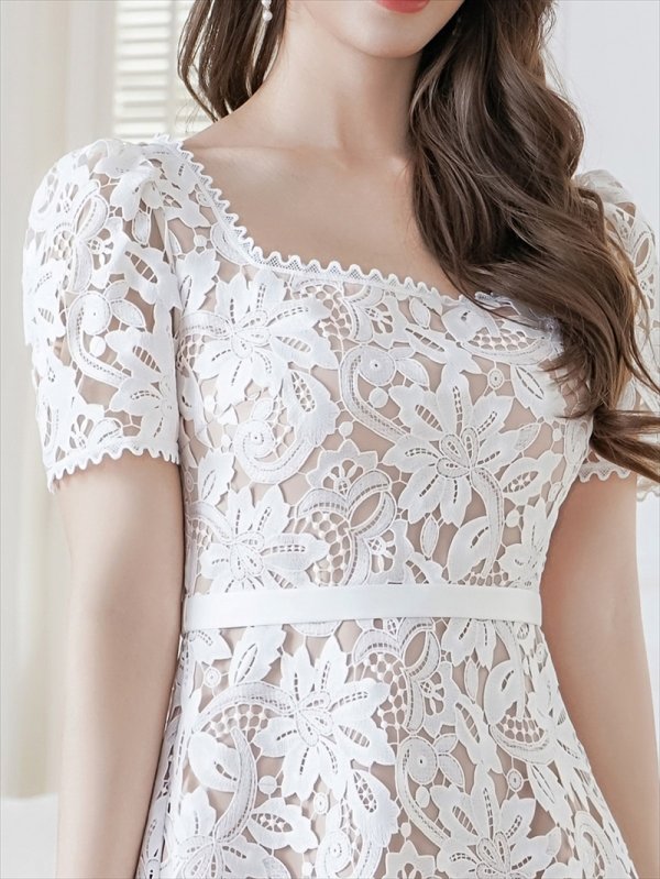 ホワイト モデル：Aoli　身長：162cm 着用サイズ：7号(Sサイズ)