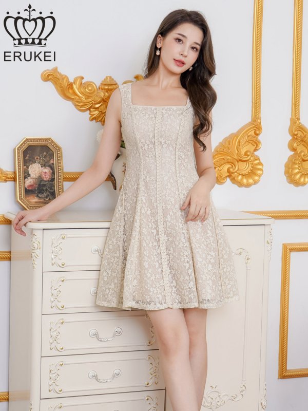 ベージュ　モデル：Didi　身長：166cm　着用サイズ：7号(Sサイズ)