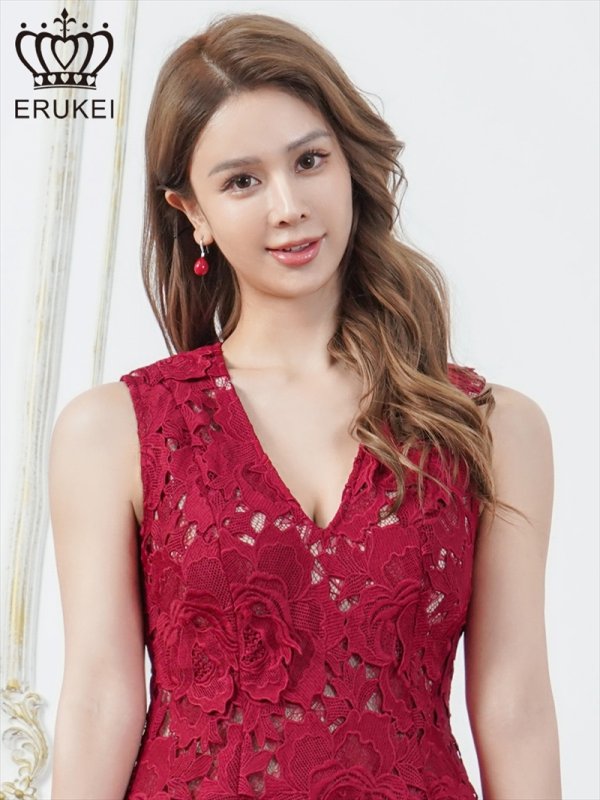 ワインレッド　モデル：Aoli　身長：162cm 着用サイズ：7号(Sサイズ)