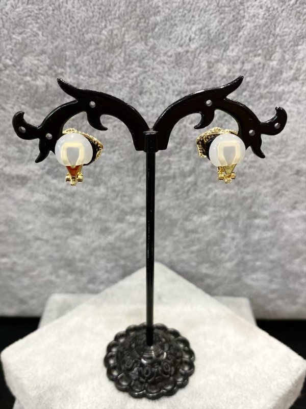 ゴールドxブラック