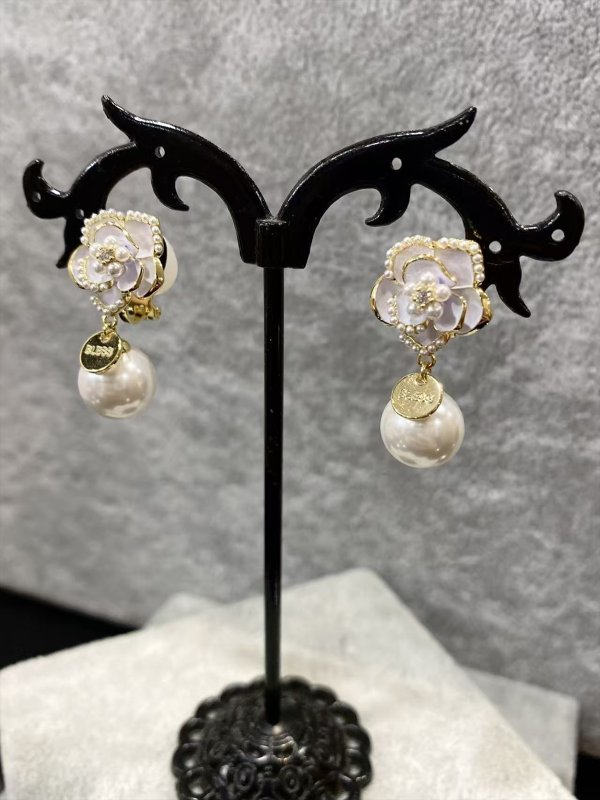 ゴールド×ホワイト