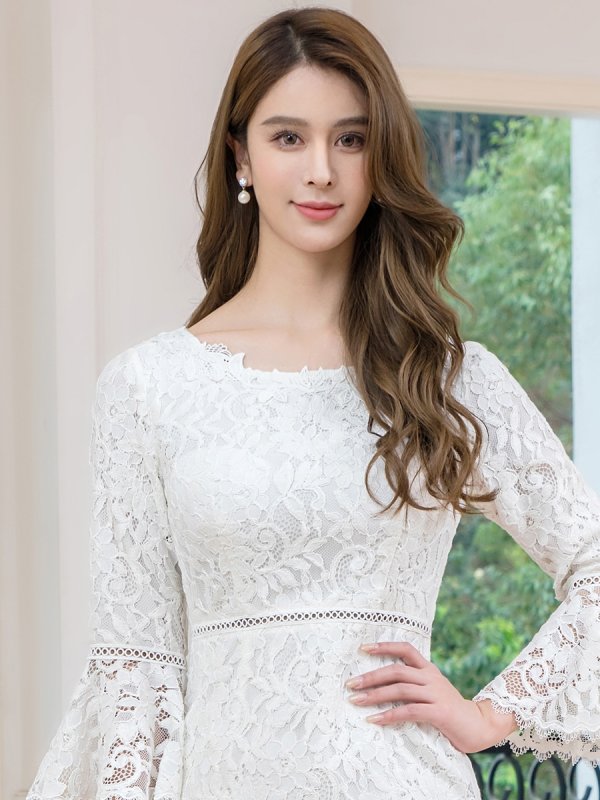 ホワイト モデル：Aoli　身長：162cm　着用サイズ：Sサイズ(7号)