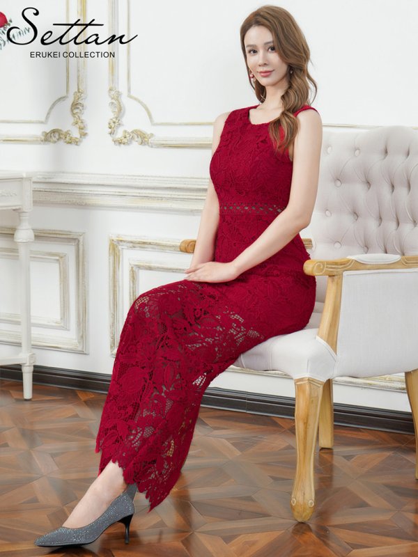 レッド　モデル：Aoli　身長：162cm　着用サイズ：7号(Sサイズ)