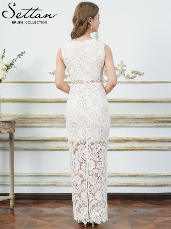 ホワイト　モデル：Aoli　身長：162cm　着用サイズ：7号(Sサイズ)