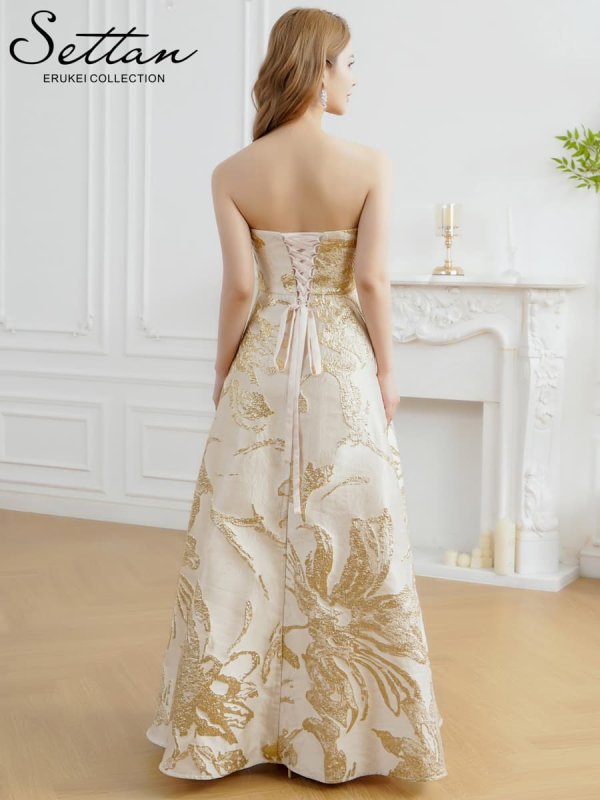 ベージュxゴールド　モデル：Aoli　身長：162cm　着用サイズ：7号(Sサイズ)